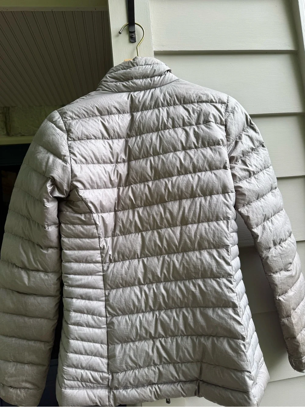 Patagonia Women's Light Gray Quilted Down Puffer Jacket